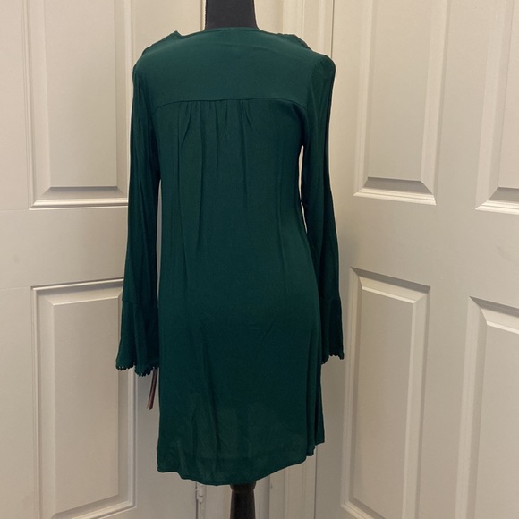 Xhilaration - Women's Green V-Neck Long Sleeve and Tie Dress (NWT) - Picture 2 of 7